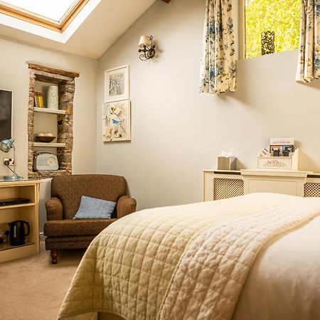 Shibden Mill Inn Халифакс Екстериор снимка