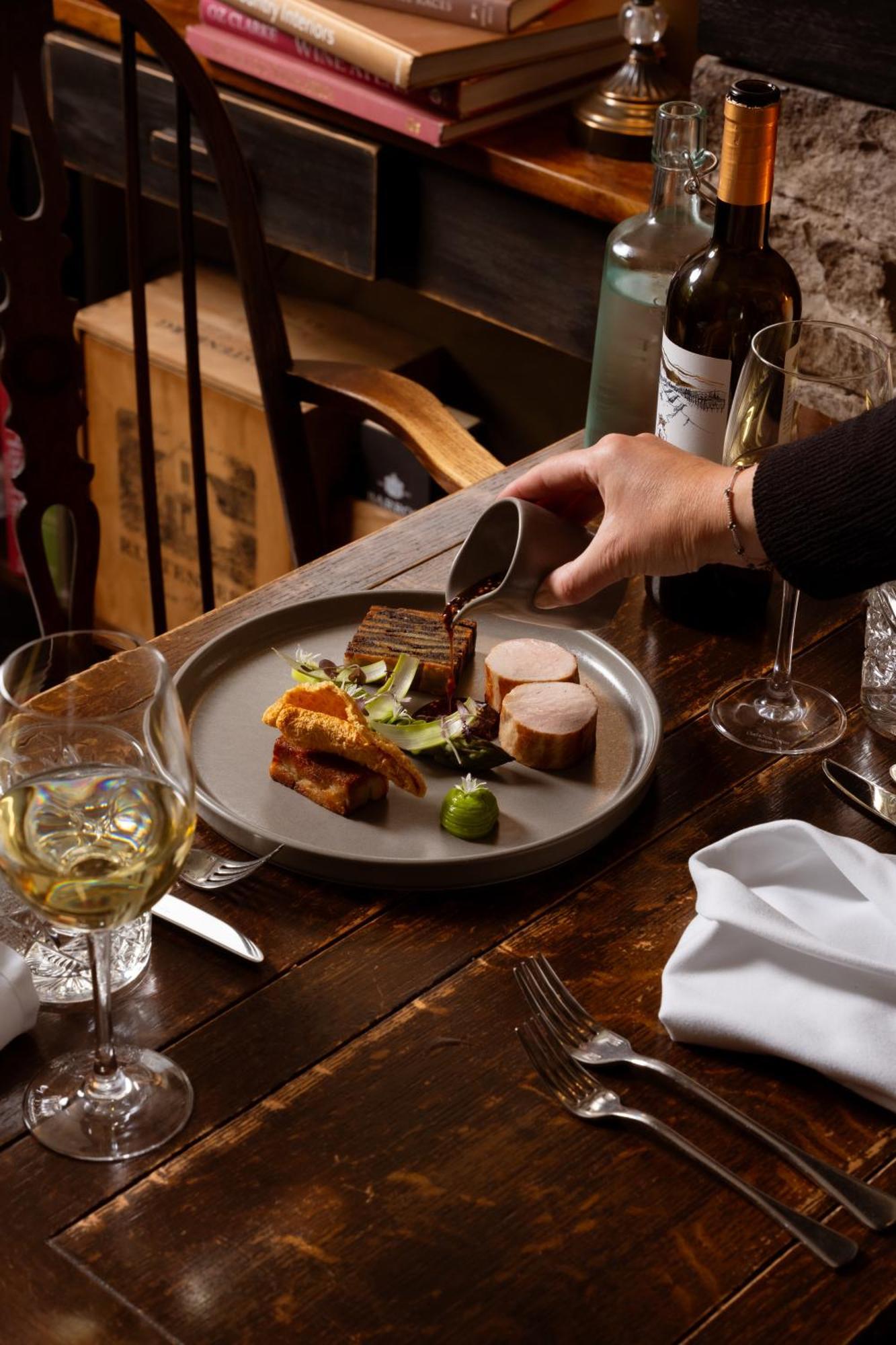 Shibden Mill Inn Халифакс Екстериор снимка